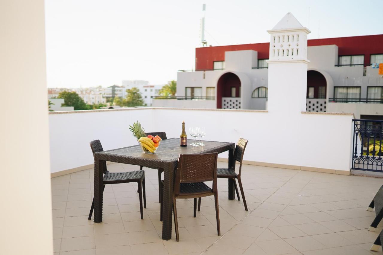 Wonderful Flats With Pool By Host Wise Apartment Albufeira Bagian luar foto