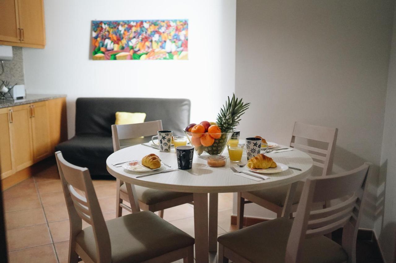 Wonderful Flats With Pool By Host Wise Apartment Albufeira Bagian luar foto