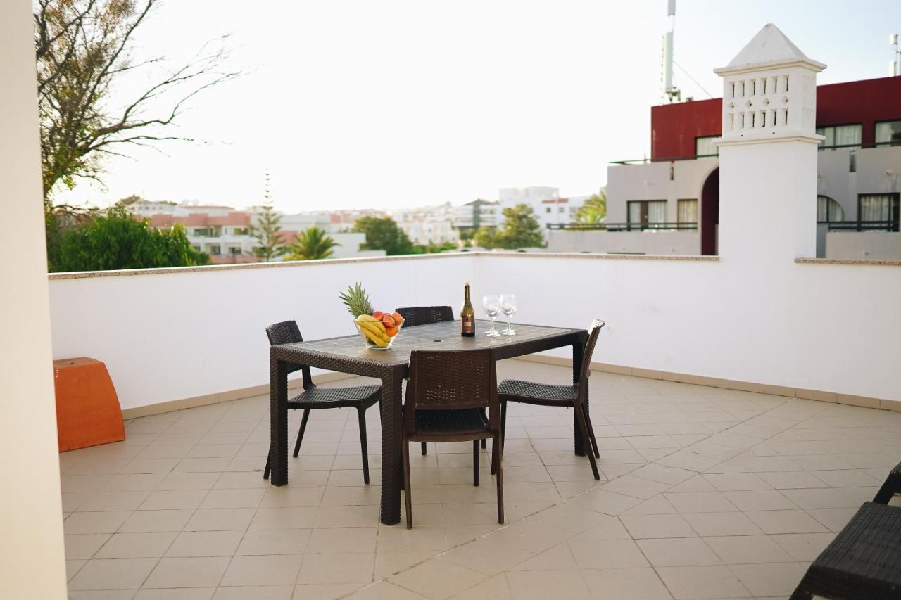 Wonderful Flats With Pool By Host Wise Apartment Albufeira Bagian luar foto