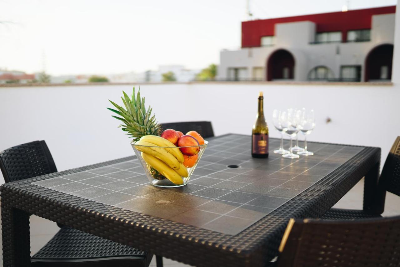 Wonderful Flats With Pool By Host Wise Apartment Albufeira Bagian luar foto